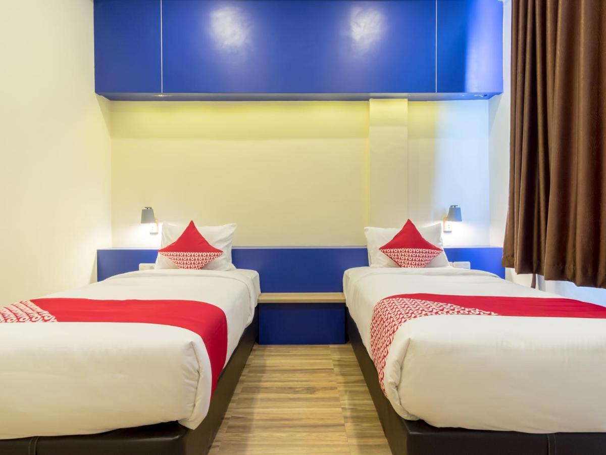 Oyo 727 Merlion Hotel Медан Екстериор снимка